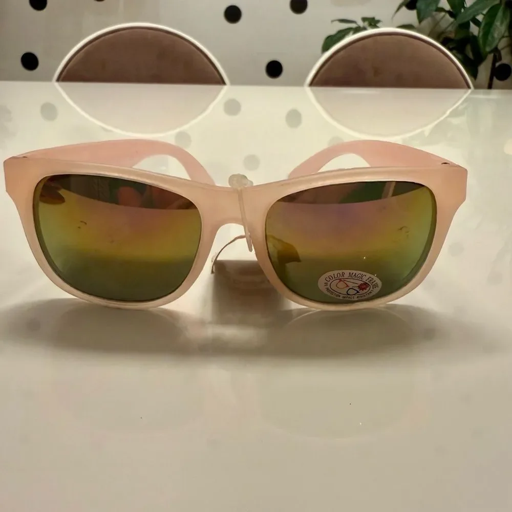 True Vintage Deadstock 80s 90s Pink Frosted Color Changing Wayfarer Sunglasses